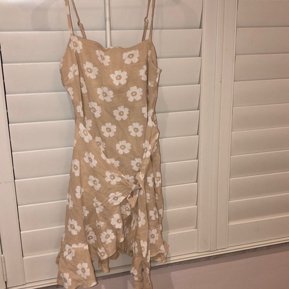 Flower detailed mini dress